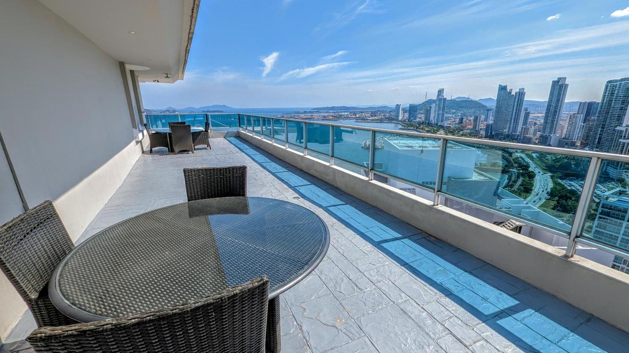 Yc 3602 L Apartamento 2Br En Av Balboa 파나마시티 외부 사진