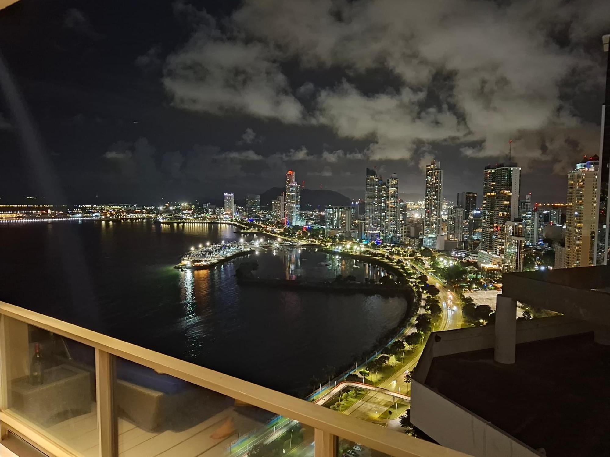Yc 3602 L Apartamento 2Br En Av Balboa 파나마시티 외부 사진